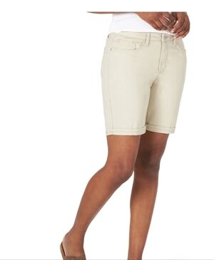 Lee Women's NWT Mid-Rise Regular Fit Bermuda Short Pioneer Beige 2015 2070